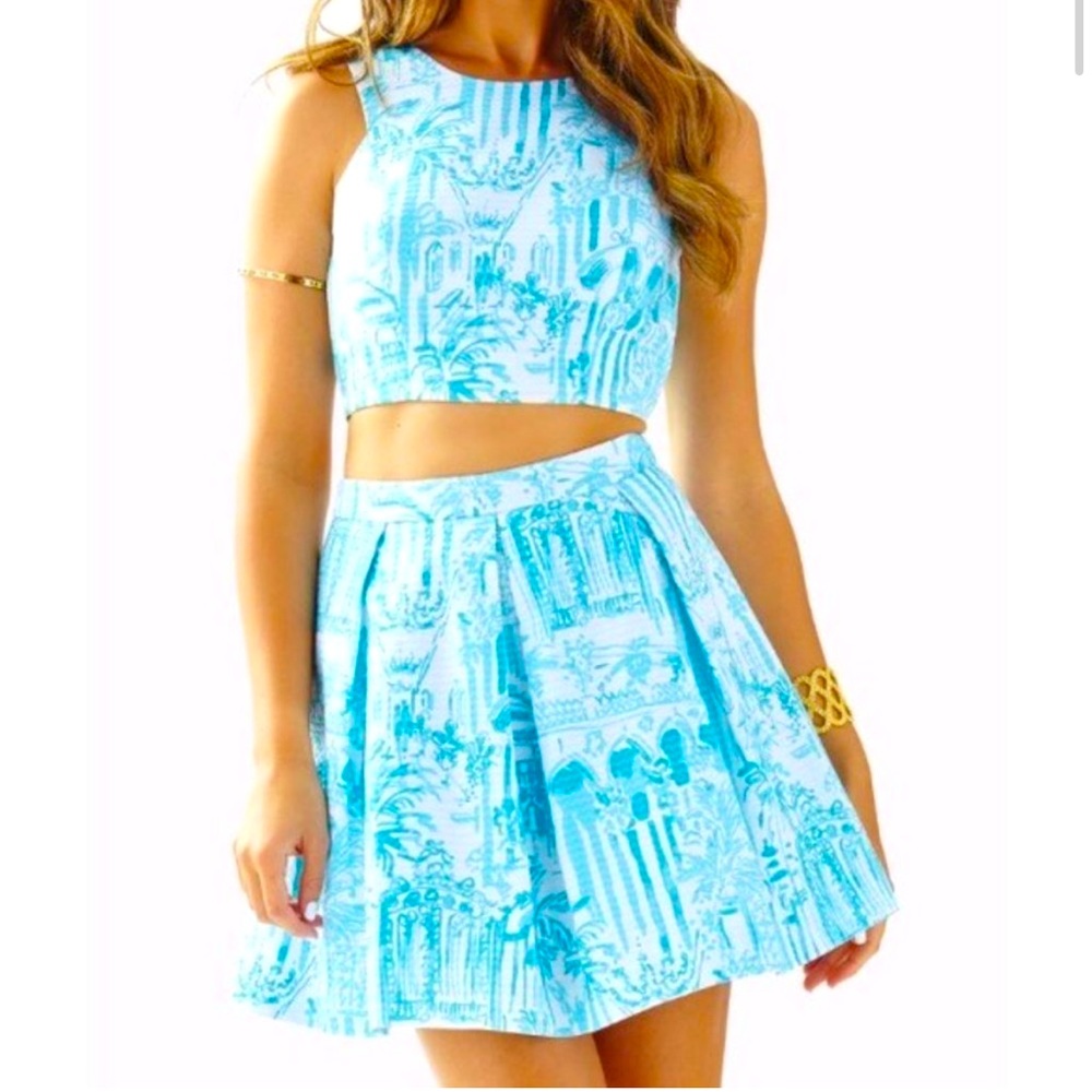 Lilly Pulitzer Women’s La Via Loca Melody Two Piece Set Blue and White S…